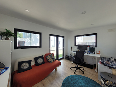 Garden Office & Private Consulting Space 1-1