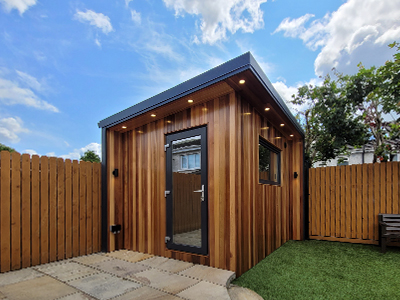Garden Office & Private Consulting Space 1-1