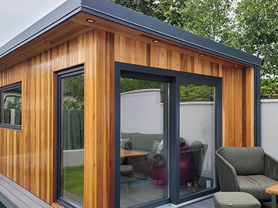 Garden Office & Private Consulting Space 1-1
