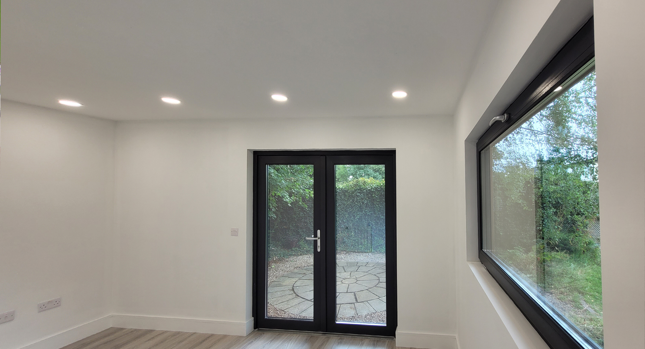 Bespoke Garden Office 04