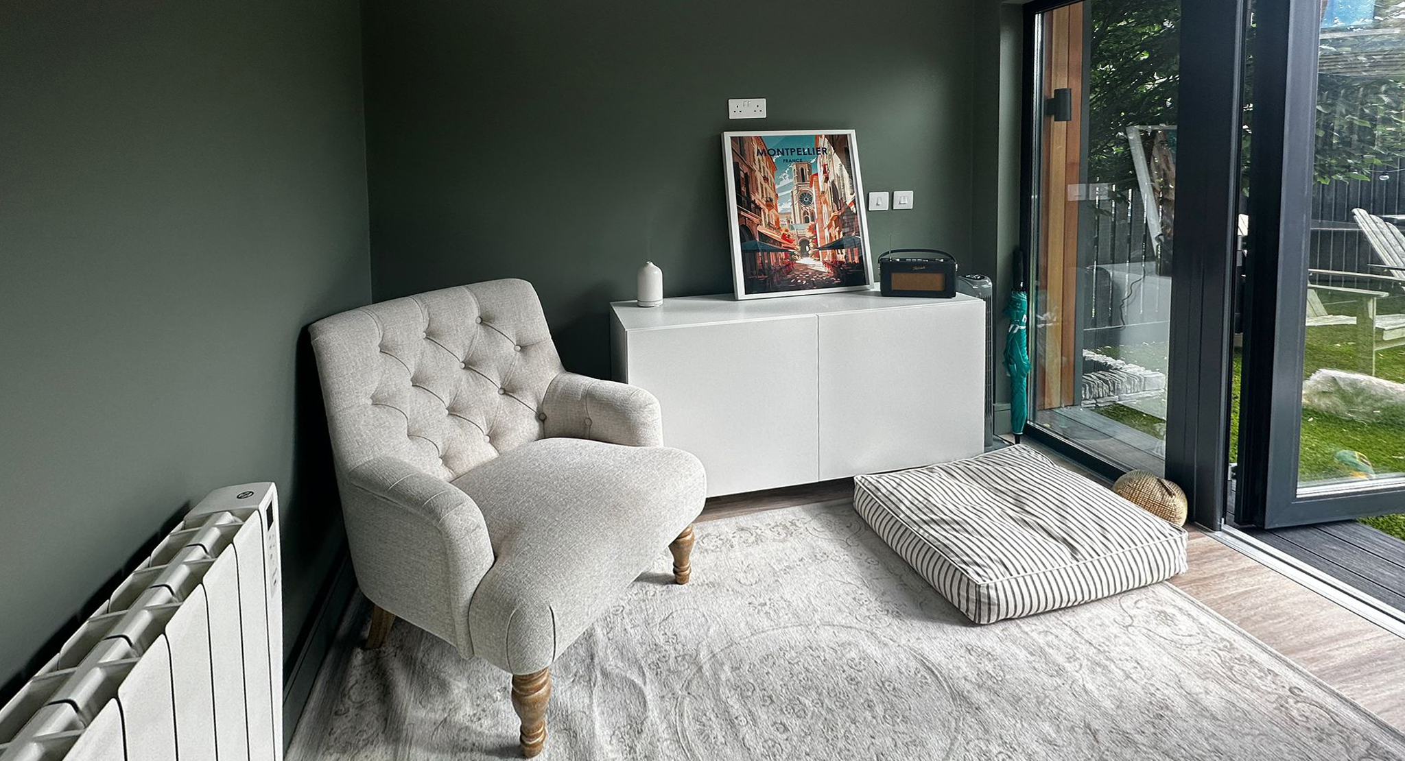 Garden Office Pod | Beautiful & Cozy 01